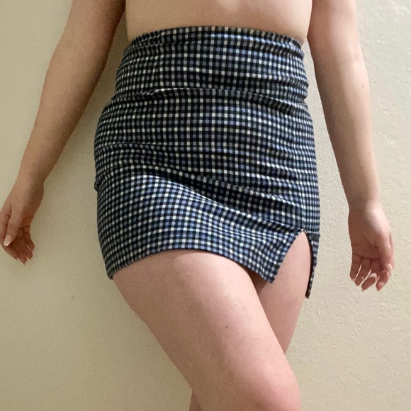 Blue Plaid Mini Skirt - Picture 2 of 2